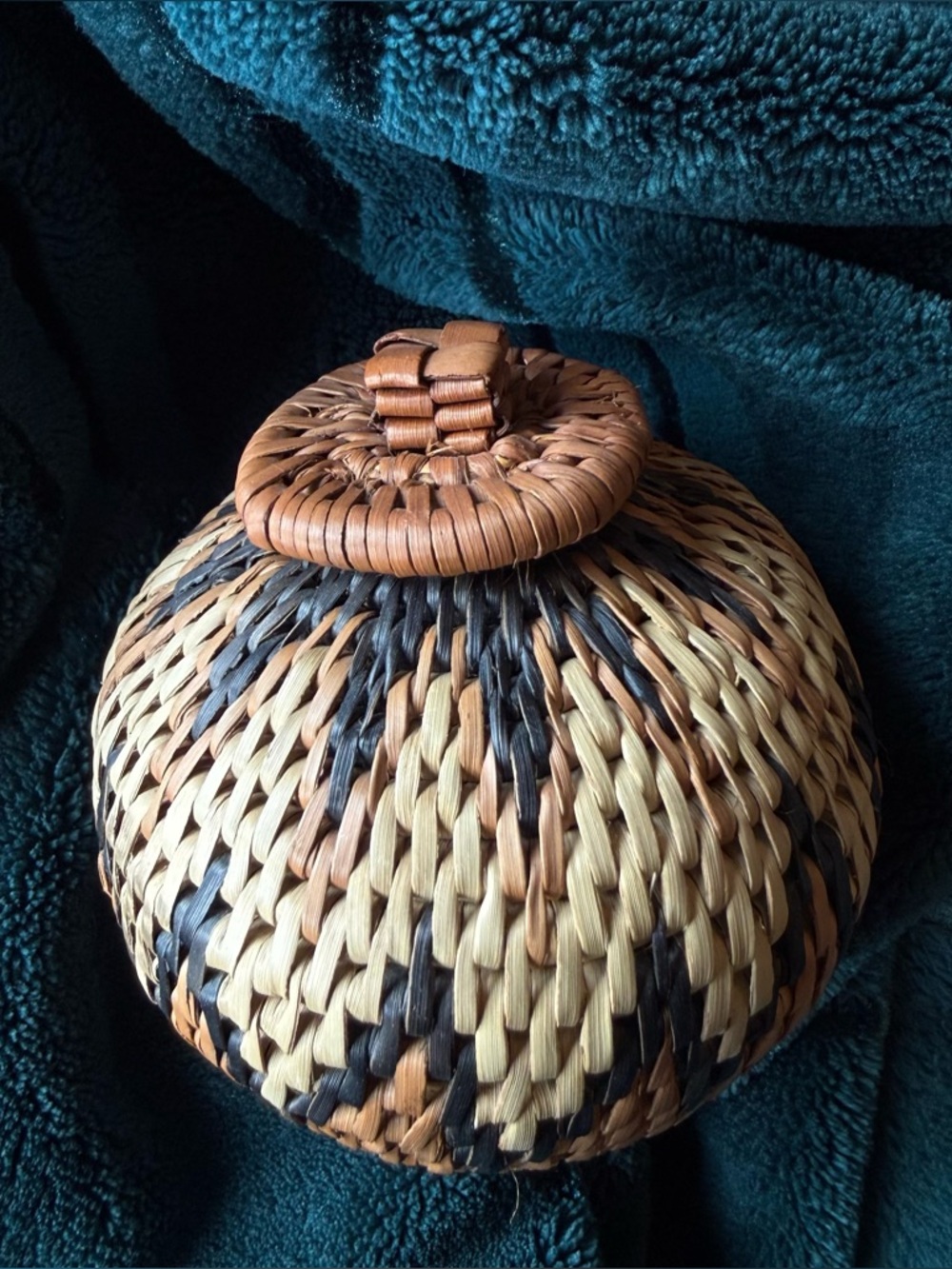 Handmade African Basket, Zulu Herb Container South AfricaTribal 4”